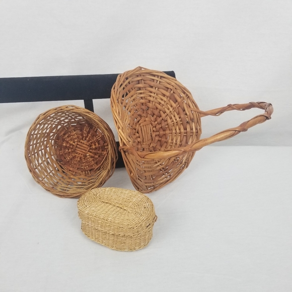 Set of three vintage wicker baskets - Picture 2 of 15